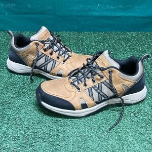 Men’s rockport lace up sneakers size 8 (OKPM-01-011)